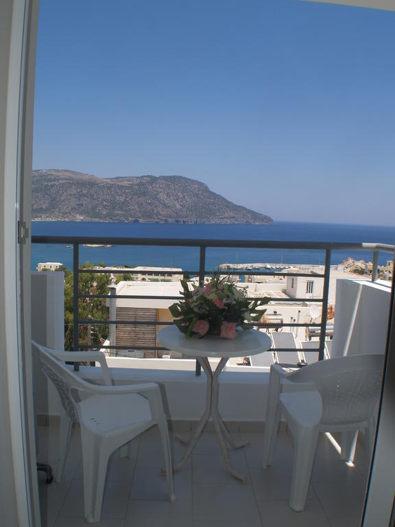 Iolkos Hotel Karpathos Ngoại thất bức ảnh